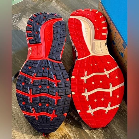 Women’s Trace 2 shoes by Brooks. Size 9 - CUSHION. New in box. - Picture 8 of 9